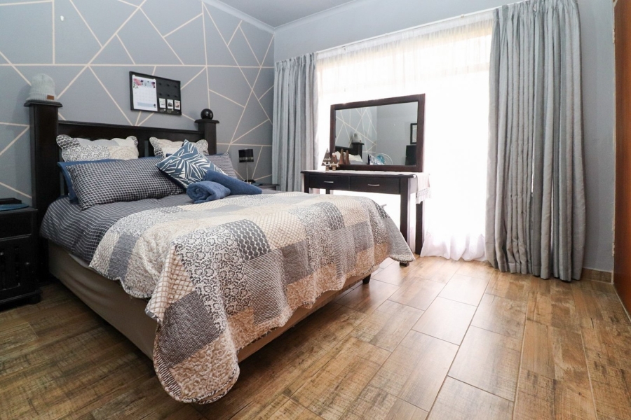 4 Bedroom Property for Sale in La Hoff North West